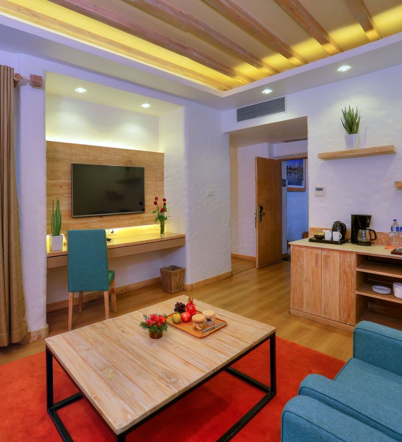 Suite room in Hotel Barahi Pokhara, a hotel in Pokhara, Nepal