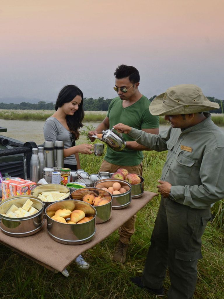 things to do in chitwan