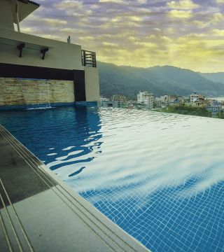 rooftop pool aabas experience